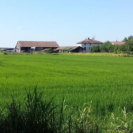 Il Sole Del Borgo Бинаско